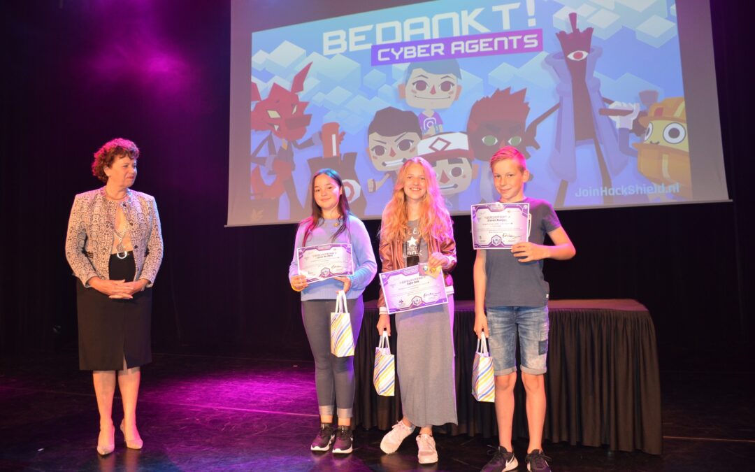 Junior Cyber Agents gehuldigd