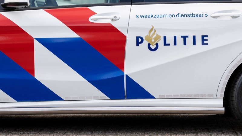2019-04-23-politieauto-mercedes-pm007
