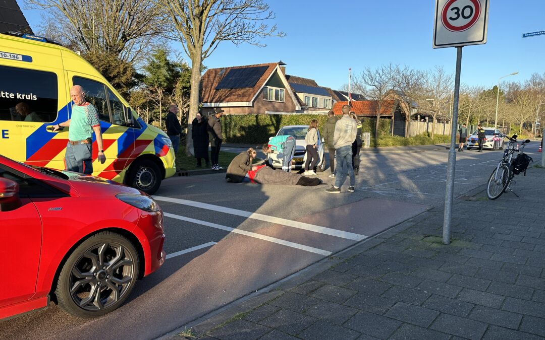 Man op elektrische fiets aangereden op hoek Krommeakker-Loopakker Noord-Scharwoude