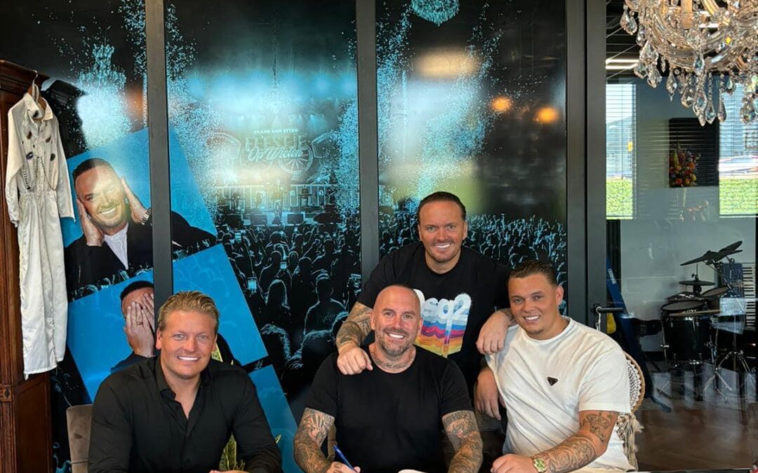 Dean Saunders tekent exclusief platencontract bij Zero Records