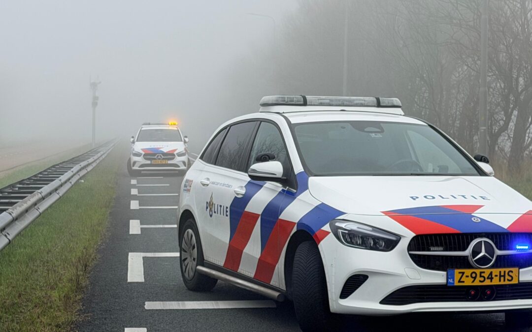 Kopstaartbotsing met drie auto’s op N9 bij Burgervlotbrug
