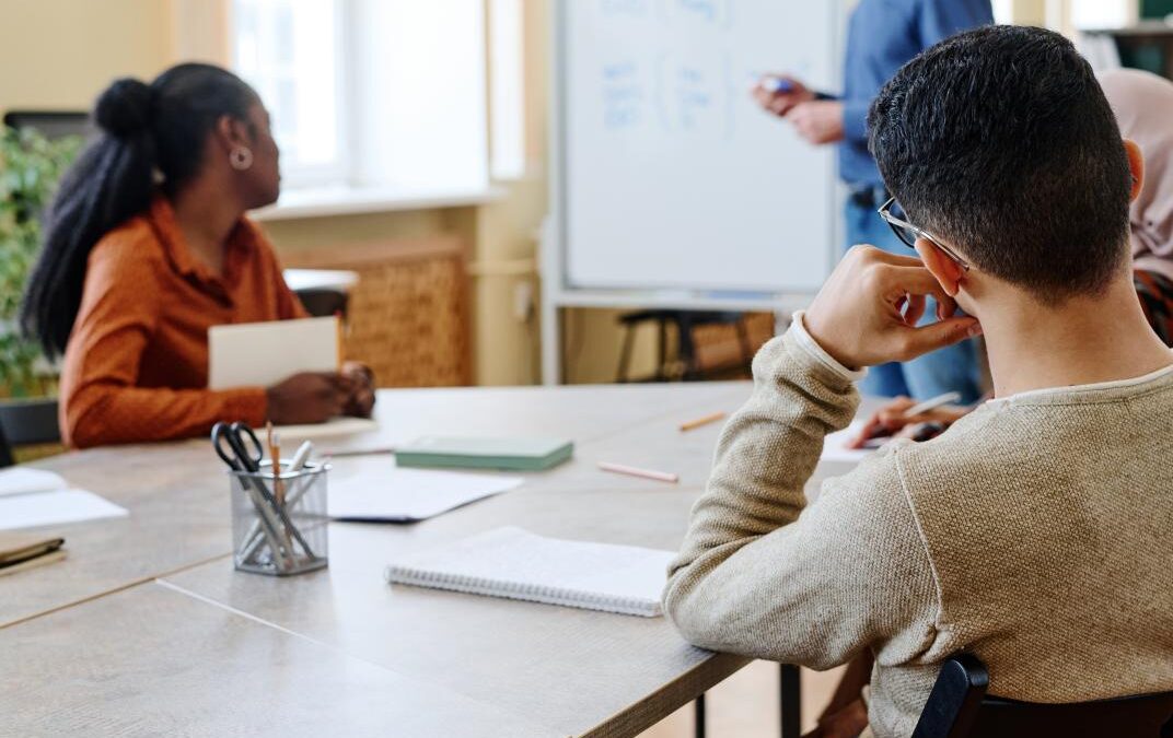 Vaktaal Werkt! Taal leren en werken voor statushouders